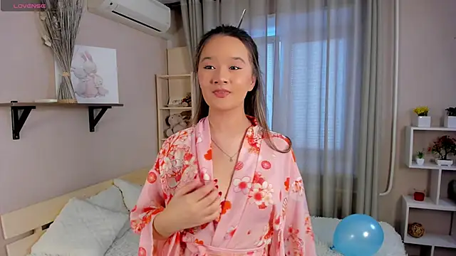 Snapshot of Maekko chatting on 27, 2, 2025 Maekko online show from 27, 2, 2025