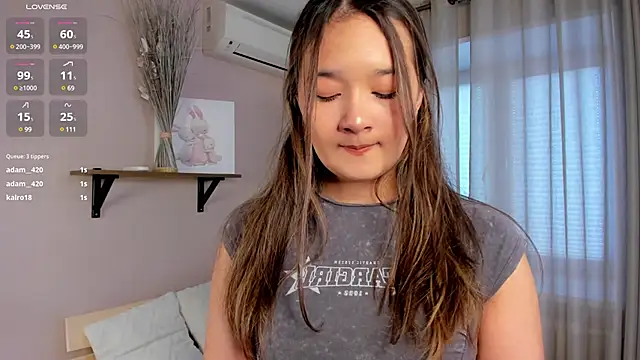 Snapshot of Maekko chatting on 5, 3, 2025 Maekko online show from 5, 3, 2025