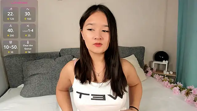 Snapshot of Maekko chatting on 14, 11, 2025 Maekko online show from 14, 11, 2025