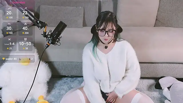 Snapshot of Yu_UwU_ chatting on 18, 2, 2025 Yu UwU online show from 18, 2, 2025