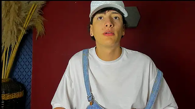 Snapshot of two_milkyway chatting on 11, 2, 2025 two milkyway online show from 11, 2, 2025