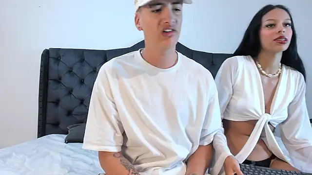 Snapshot of two_milkyway chatting on 24, 9, 2025 two milkyway online show from 24, 9, 2025