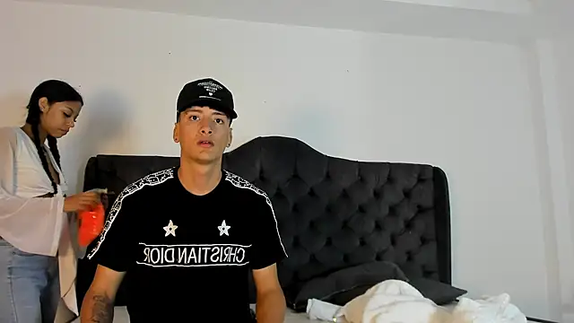 Snapshot of two_milkyway chatting on 9, 10, 2025 two milkyway online show from 9, 10, 2025