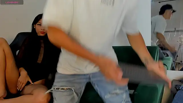 Snapshot of two_milkyway chatting on 9, 11, 2025 two milkyway online show from 9, 11, 2025