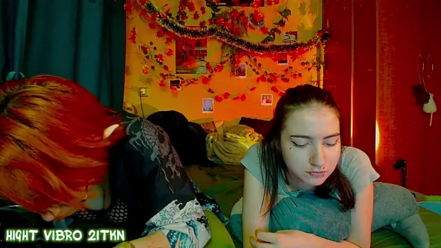 Snapshot of TrickyKitsune chatting on 30, 11, 2025 TrickyKitsune online show from 30, 11, 2025