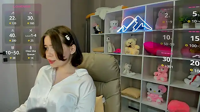 EricaElliott online show from 4, 3, 2025