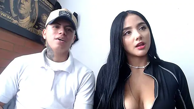 Snapshot of Thiago_x_Sahara chatting on 5, 1, 2025 Thiago x Sahara online show from 5, 1, 2025