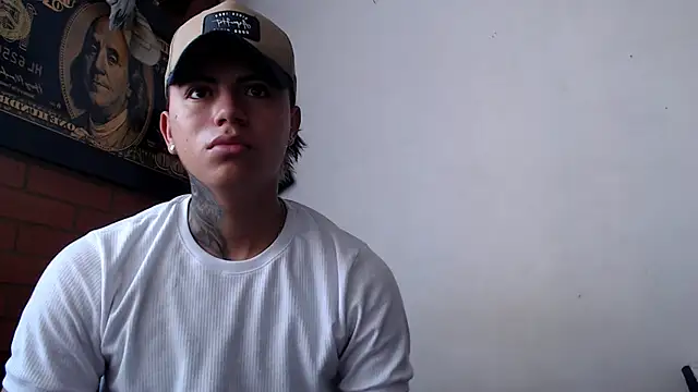 Snapshot of Thiago_x_Sahara chatting on 17, 1, 2025 Thiago x Sahara online show from 17, 1, 2025