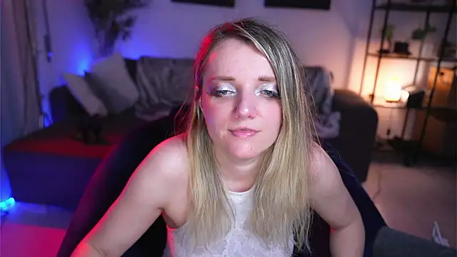 Magnetic Amy online show from 1, 3, 2025