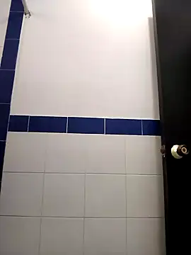 Mia WAll online show from 15, 1, 2025