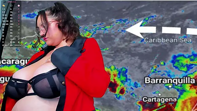 Snapshot of LunaPleasure chatting on 16, 11, 2025 LunaPleasure online show from 16, 11, 2025