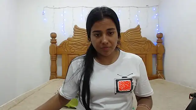 Coral0403 online show from 20, 3, 2025