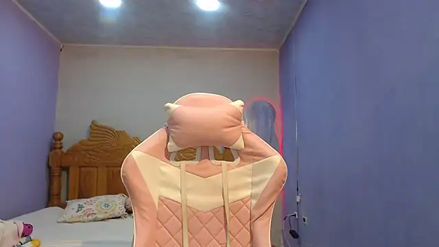 Coral0403 online show from 16, 9, 2025