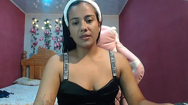 Snapshot of Coral0403 chatting on 4, 5, 2026 Coral0403 online show from 4, 5, 2026