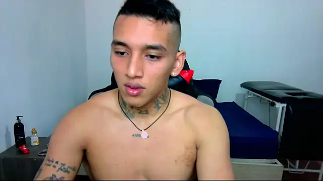 Snapshot of David_Adams2003 chatting on 11, 1, 2025 David Adams2003 online show from 11, 1, 2025