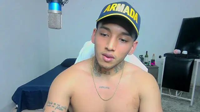 Snapshot of David_Adams2003 chatting on 28, 2, 2025 David Adams2003 online show from 28, 2, 2025