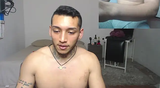 Snapshot of David_Adams2003 chatting on 12, 3, 2025 David Adams2003 online show from 12, 3, 2025