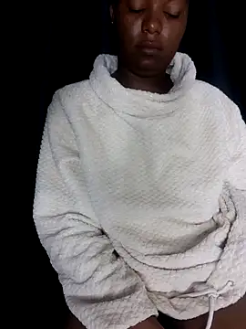 Snapshot of Queen-BD chatting on 4, 3, 2025 Queen-BD online show from 4, 3, 2025