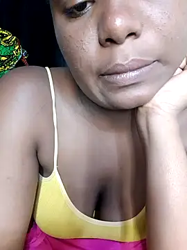 Snapshot of Queen-BD chatting on 13, 3, 2025 Queen-BD online show from 13, 3, 2025