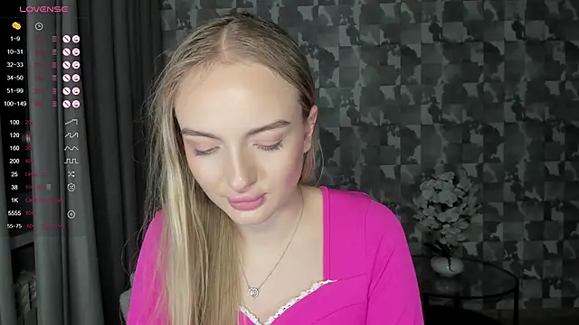 Snapshot of A_delina chatting on 20, 11, 2025 A delina online show from 20, 11, 2025