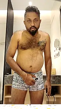 Snapshot of carria_homes chatting on 8, 2, 2025 carria homes online show from 8, 2, 2025