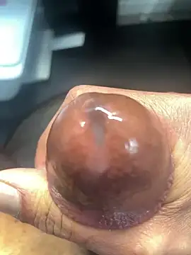 MrLatinKing online show from 18, 1, 2025