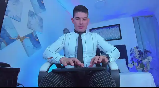 Andrewstelle coleman online show from 5, 3, 2025