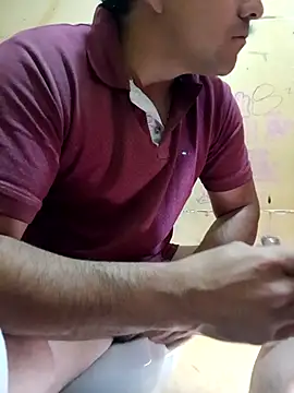 Snapshot of chinoxxx chatting on 17, 11, 2025 chinoxxx online show from 17, 11, 2025