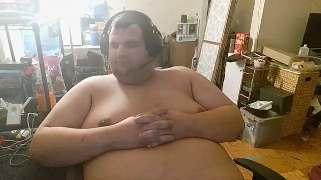 Snapshot of Hackensackneil chatting on 5, 1, 2025 Hackensackneil online show from 5, 1, 2025