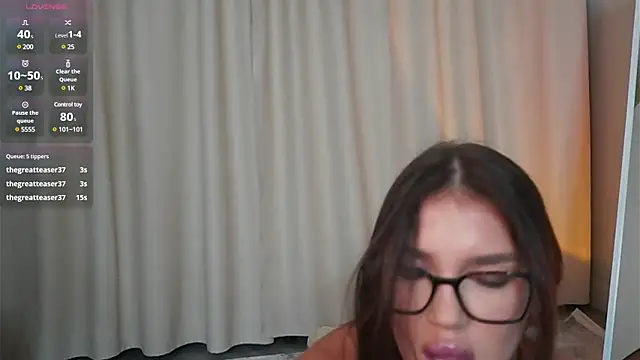 Snapshot of Carolyn_Smith chatting on 8, 1, 2025 Carolyn Smith online show from 8, 1, 2025