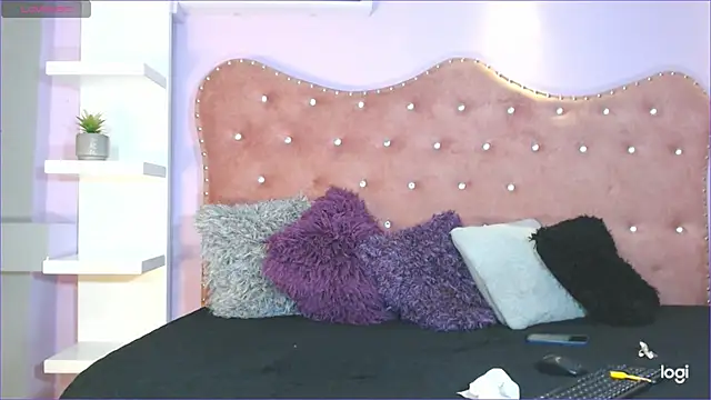 Snapshot of Annabelle-Villareal chatting on 7, 2, 2025 Annabelle-Villareal online show from 7, 2, 2025