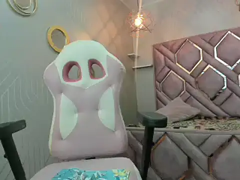 Snapshot of Lorena_watson chatting on 4, 2, 2025 Lorena watson online show from 4, 2, 2025