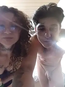 Snapshot of Phann_J_Casal chatting on 11, 11, 2025 Phann J Casal online show from 11, 11, 2025