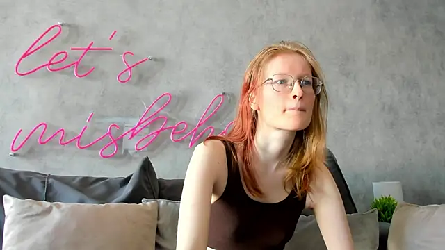 Snapshot of ElizabethHarpper chatting on 8, 2, 2025 ElizabethHarpper online show from 8, 2, 2025