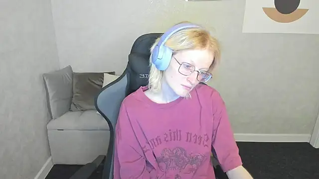 Snapshot of ElizabethHarpper chatting on 19, 9, 2025 ElizabethHarpper online show from 19, 9, 2025