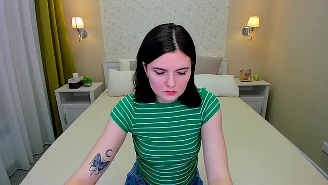 CharlotteMitchell online show from 5, 2, 2025