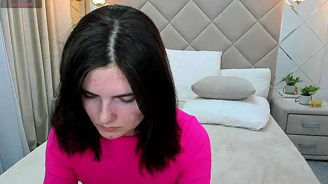 CharlotteMitchell online show from 8, 2, 2025