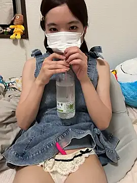 RIRI Chan  online show from 18, 7, 2026