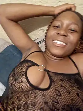 Snapshot of Danymash25 chatting on 8, 11, 2025 Danymash25 online show from 8, 11, 2025