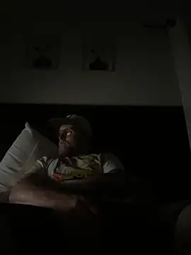 Snapshot of tcadle1824 chatting on 3, 4, 2026 tcadle1824 online show from 3, 4, 2026