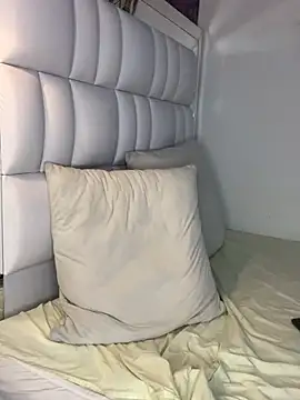 Angel Khouri online show from 1, 2, 2025