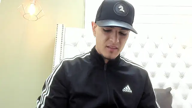 DAVID VICTORIAA online show from 18, 9, 2025