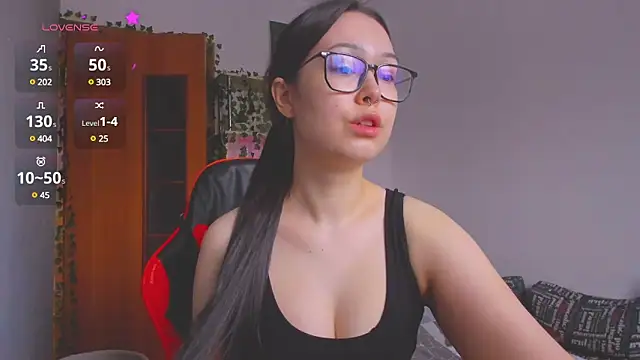 kittenrisha online show from 24, 2, 2025