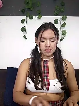 Danni shy online show from 9, 9, 2025