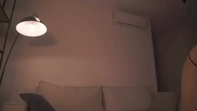 Snapshot of alittlestarrr chatting on 8, 1, 2025 alittlestarrr online show from 8, 1, 2025