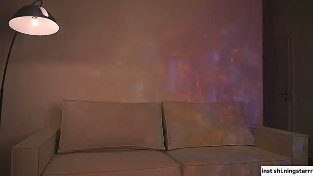 Snapshot of alittlestarrr chatting on 4, 2, 2025 alittlestarrr online show from 4, 2, 2025