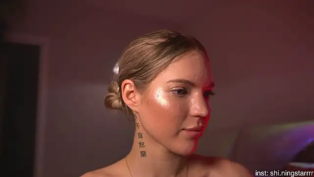 Snapshot of alittlestarrr chatting on 4, 3, 2025 alittlestarrr online show from 4, 3, 2025