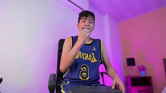 Brian-Ausslos online show from 30, 12, 2024