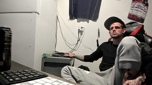 JamesMichael88 online show from 28, 2, 2025