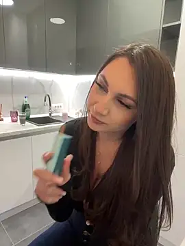 claraxjoyy online show from 24, 2, 2025